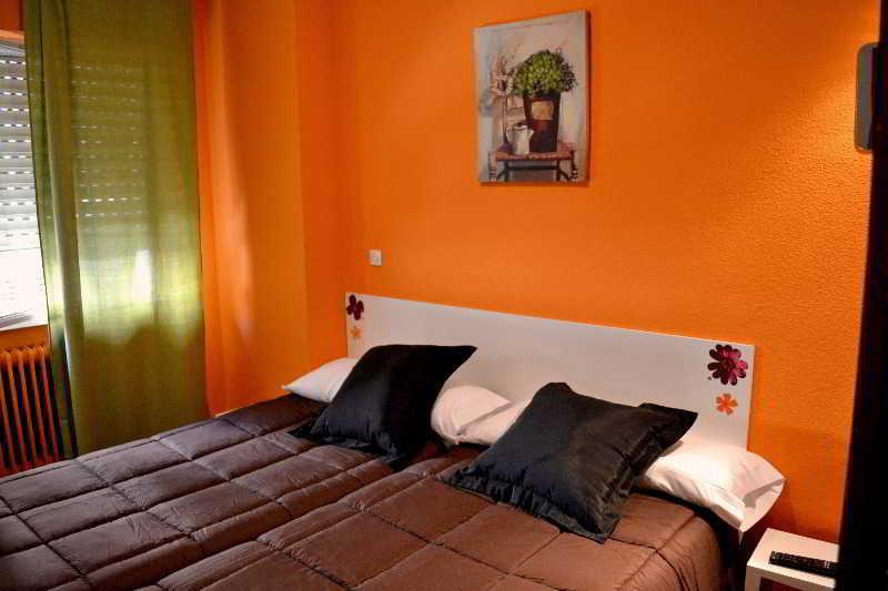 Arjori Rooms Hostal Salamanca Exterior foto